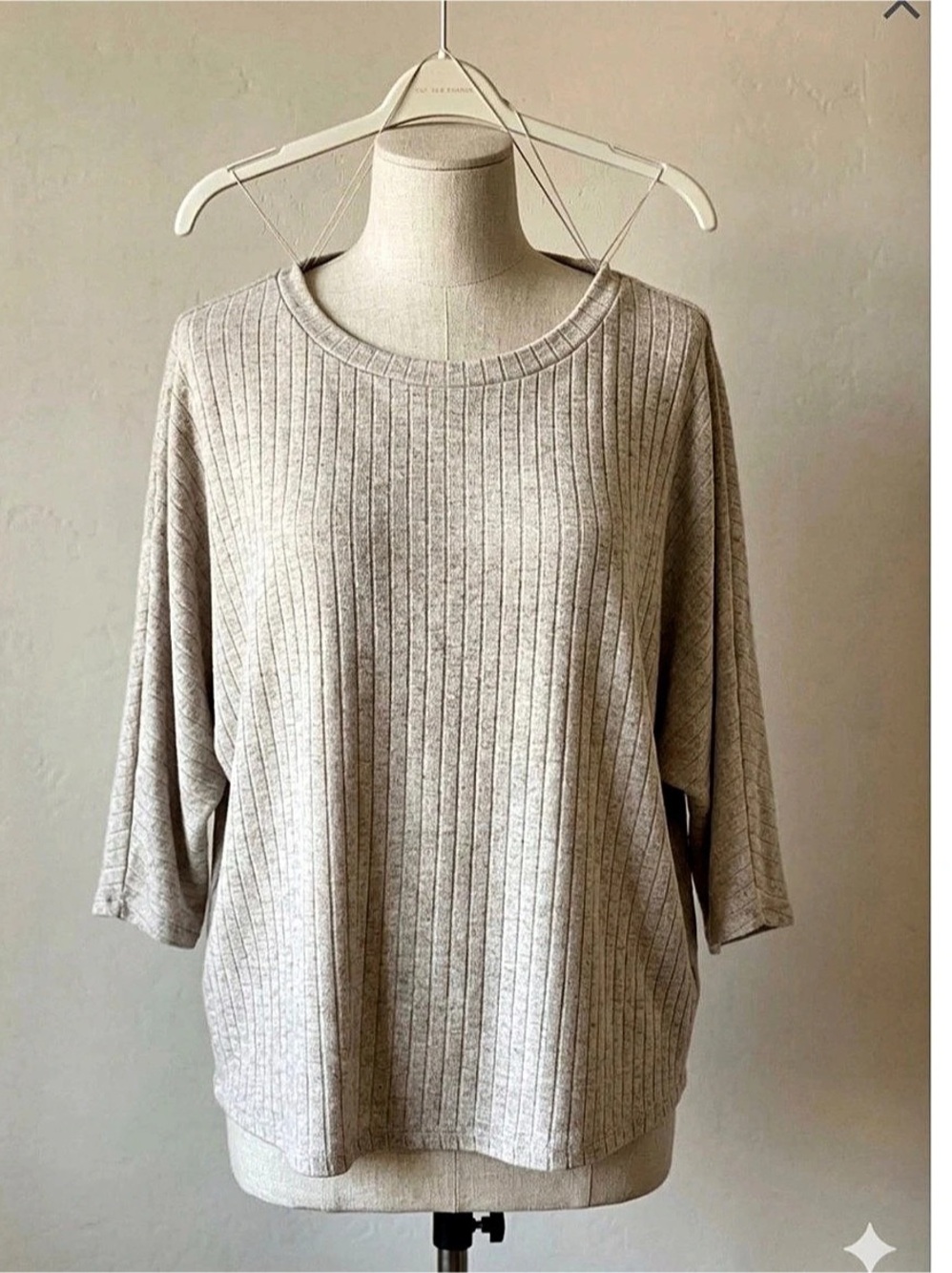 Vince Camuto Ribbed Knit Tunic in Beige Like New